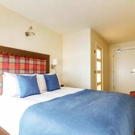 The Central House Clifden 酒店 *