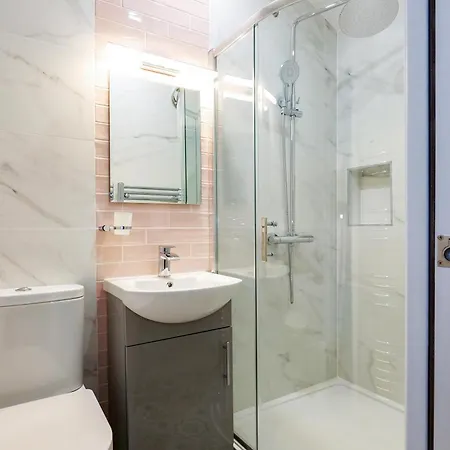 酒店 The Central House Clifden 克利夫登