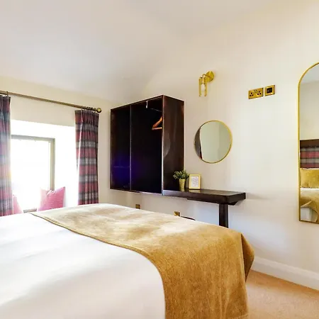 호텔 The Central House Clifden 클리프덴