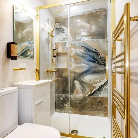 The Central House Clifden * 克利夫登