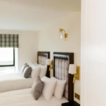 酒店 The Central House Clifden *