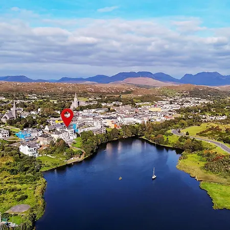 酒店 The Central House Clifden 克利夫登