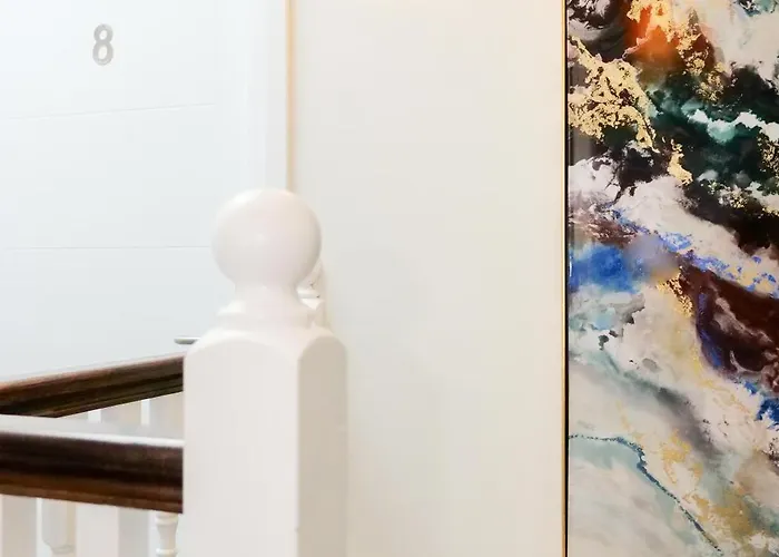 The House Szálloda Clifden