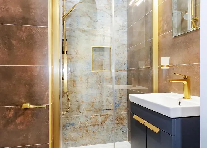 The House מלון קליפדן